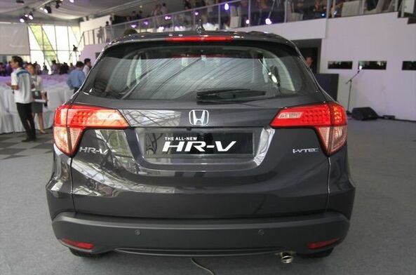 can-canh-duoi-xe-Honda-HRV